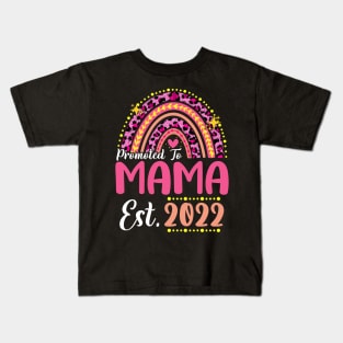 Promoted to Mama Est.2022 Rainbow Mom to Be New Mom Kids T-Shirt